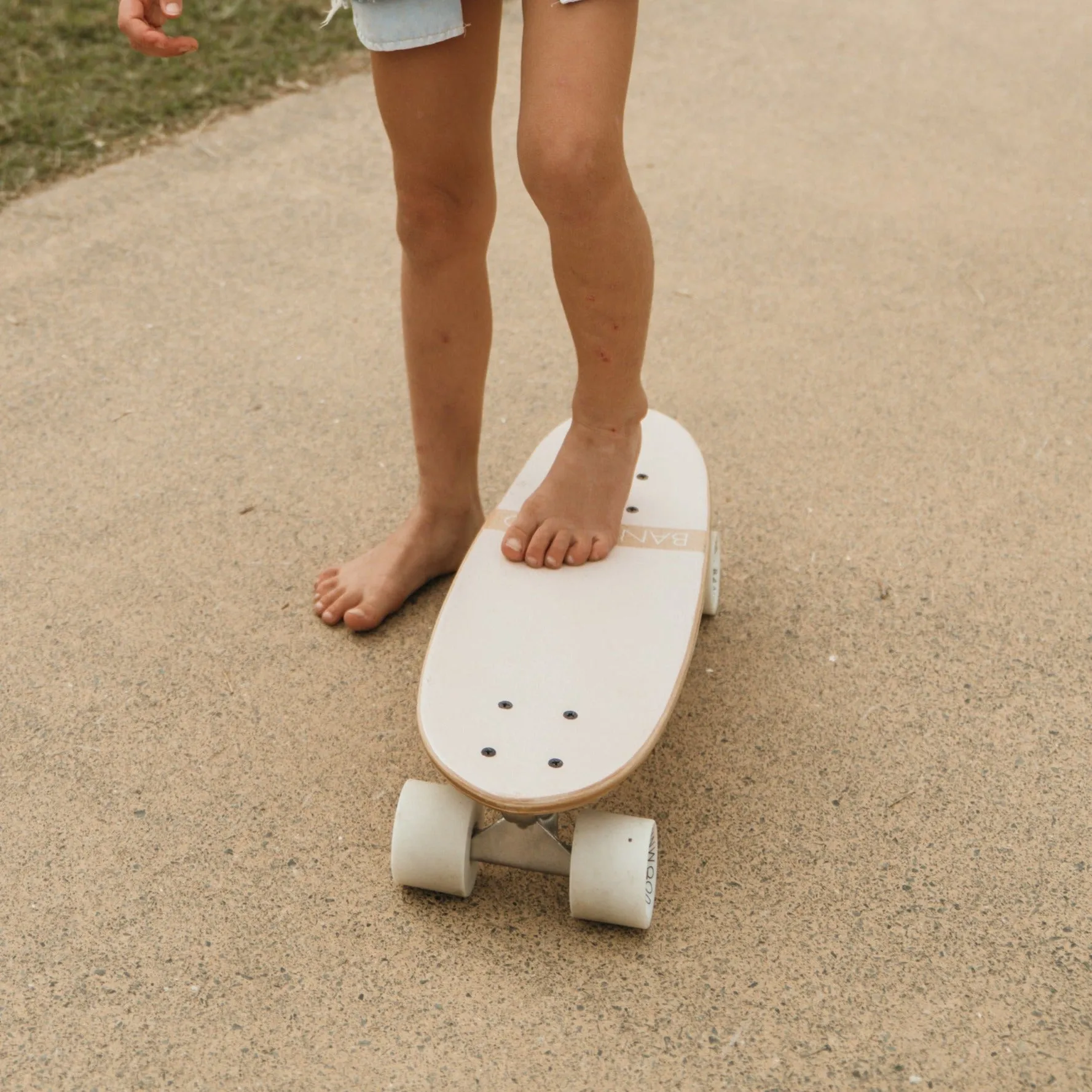 Banwood Kids Skateboard (White)