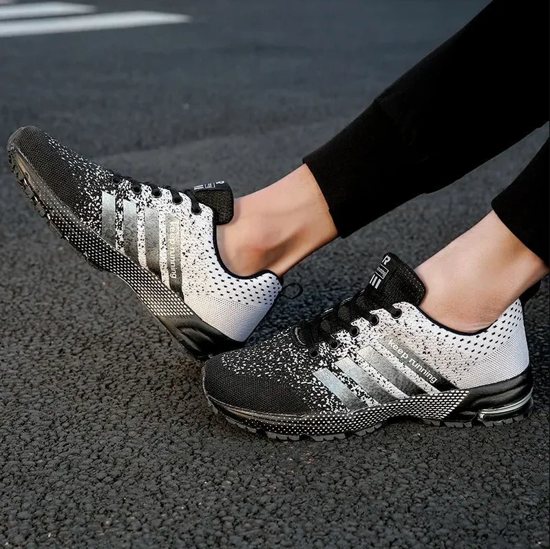 Comfortable running shoes for men for dynamic running training