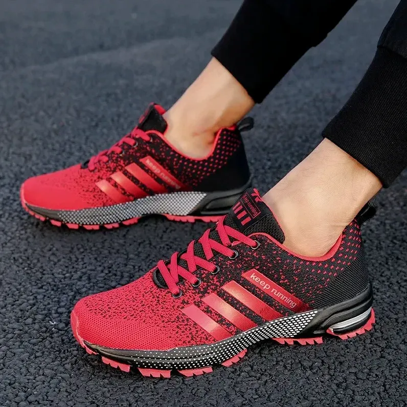 Comfortable running shoes for men for dynamic running training