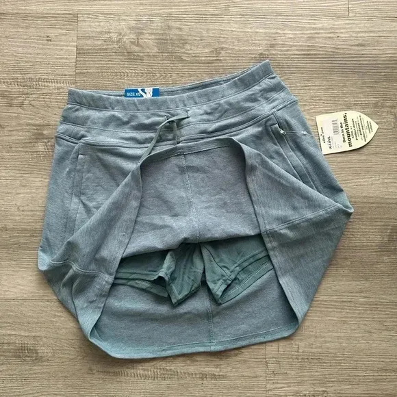 KUHL skort very comfy , athletic women workout hiking XS