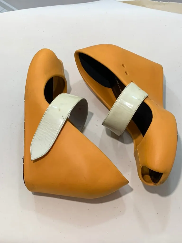 Rubber moon wedge, 41