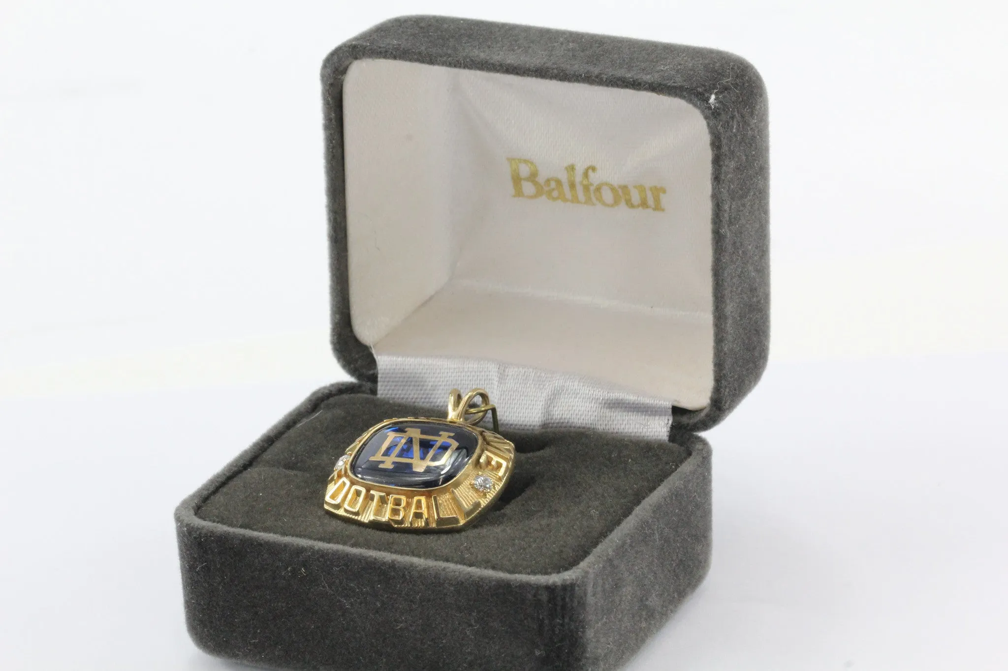 Vintage 10K Gold Notre Dame Football Championship Balfour Blue Enamel Ring Top Pendant
